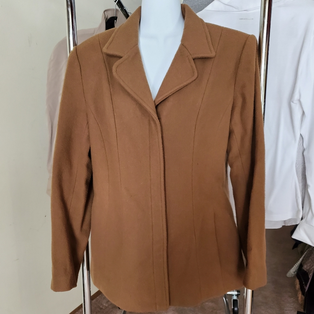 Jordan & Cole lined zip brown blazer